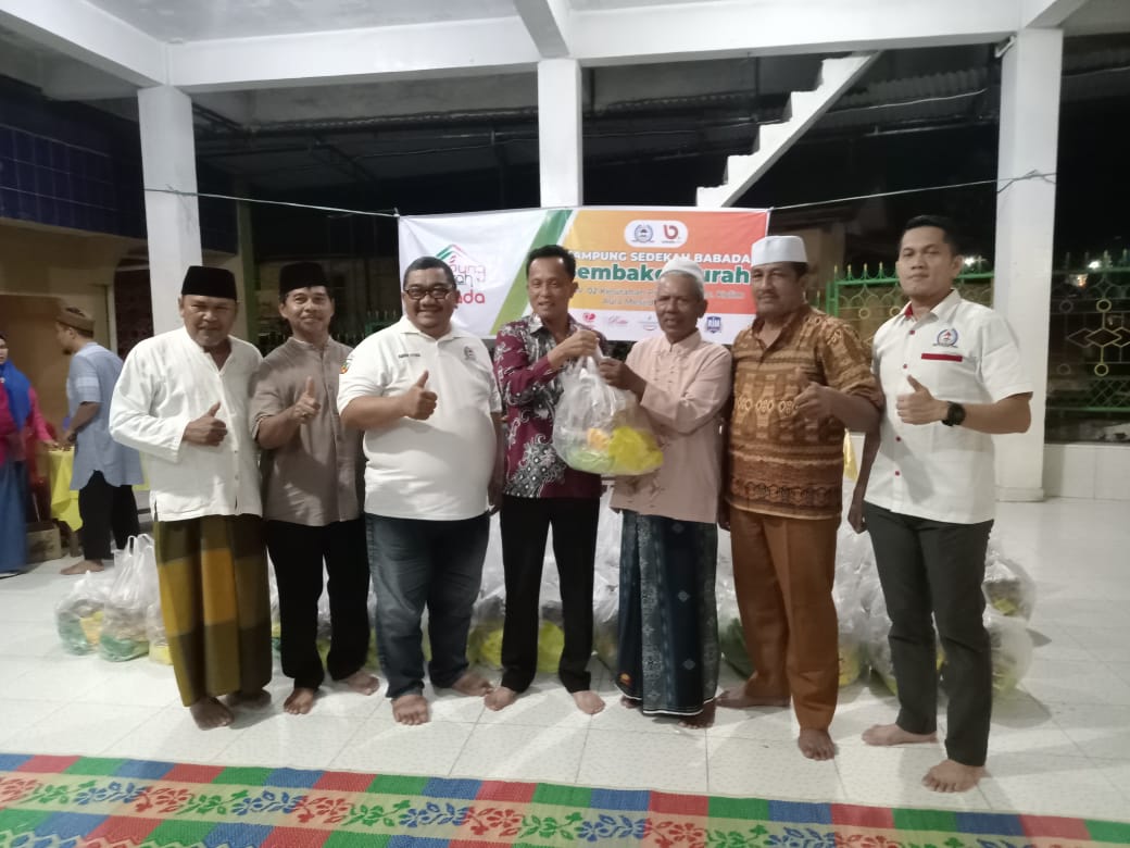 Kampung sedekah RW 02 kelurahan Pebatuan